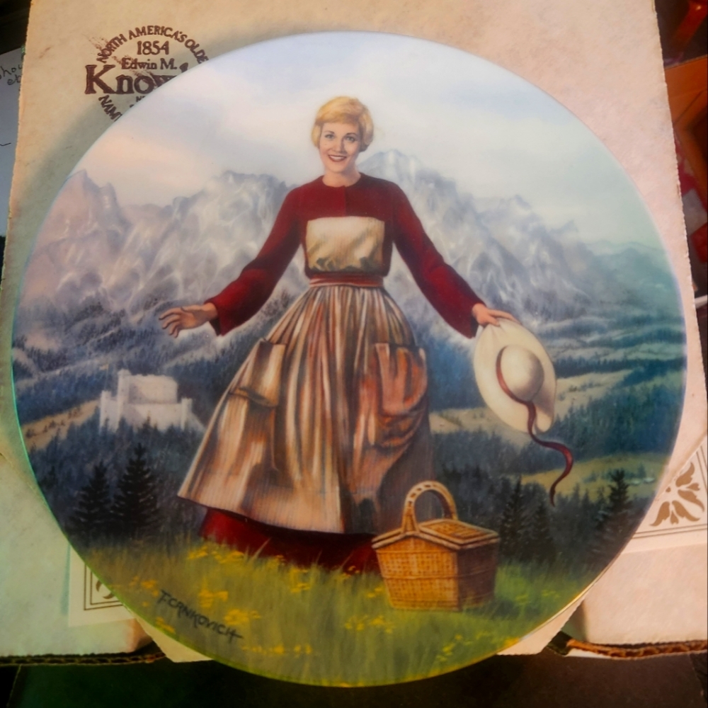 The Sound of Music Collectors Plate Edwin Knowles China Co 1986 NM Condition